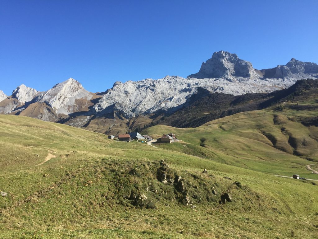 Easy hike near La Clusaz